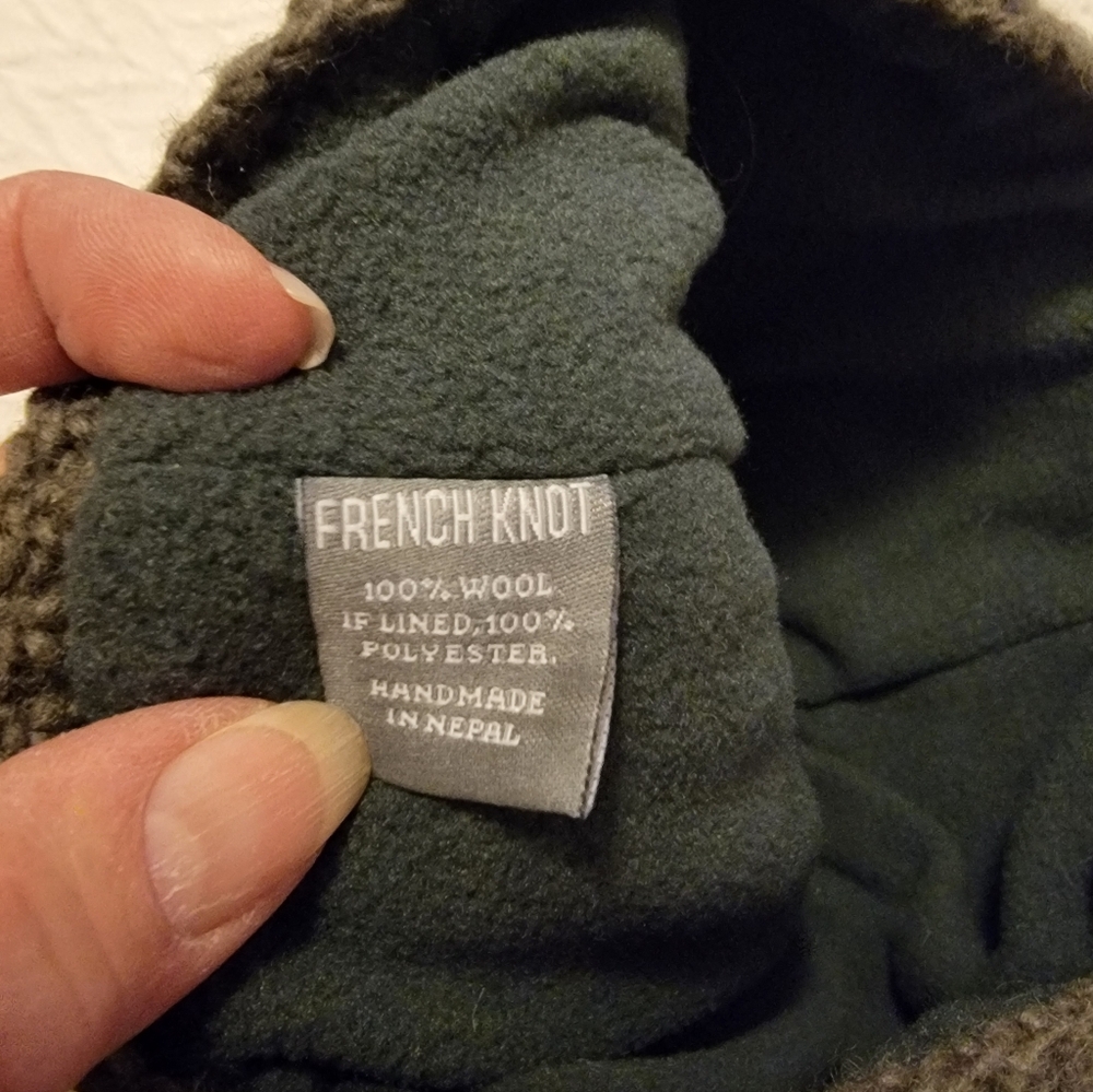Athena Fleece-Lined Handmade Wool Beanie Hat - Picture 6 of 6
